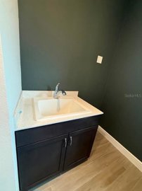 fa005713