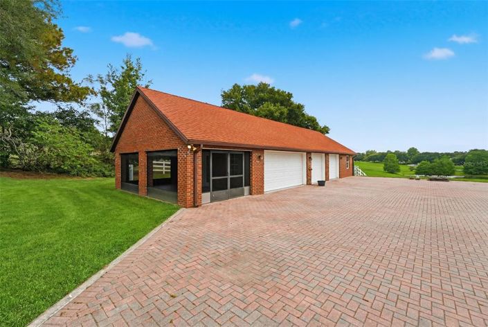 Image No.47-5 Bed House for sale