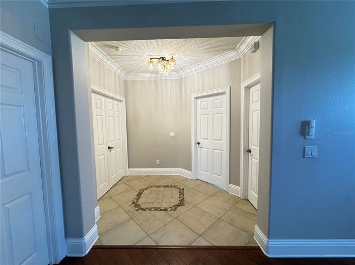 Image No.26-5 Bed House for sale