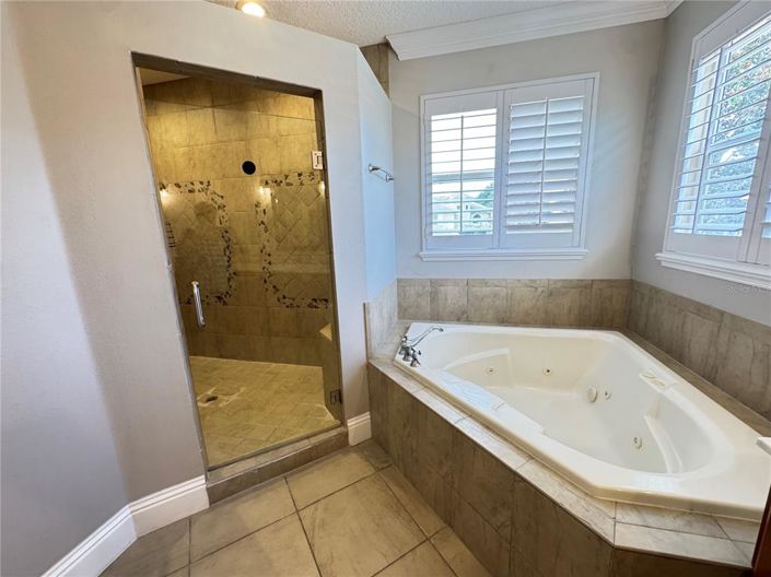 Image No.34-5 Bed House for sale