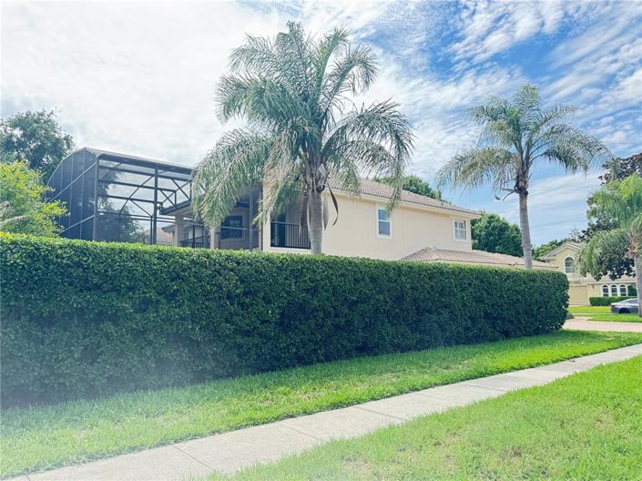 Image No.4-5 Bed House for sale