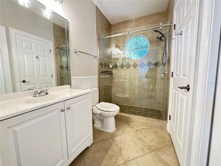 Image No.40-5 Bed House for sale