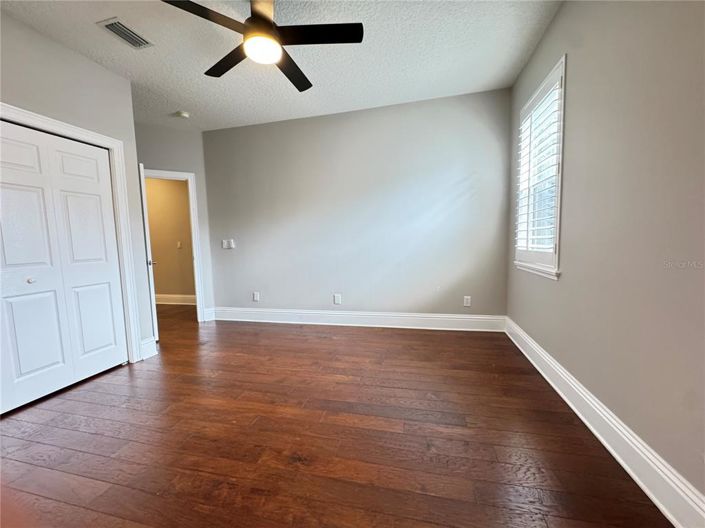 Image No.42-5 Bed House for sale