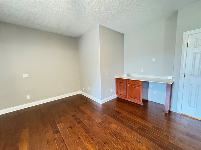 Image No.50-5 Bed House for sale