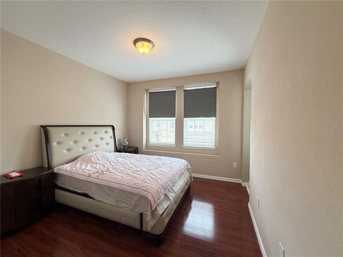 Image No.17-3 Bed House for sale