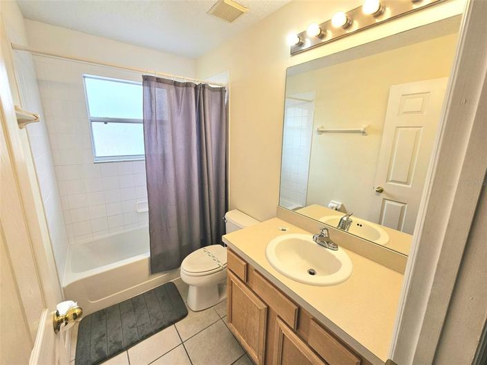 Image No.17-7 Bed House for sale