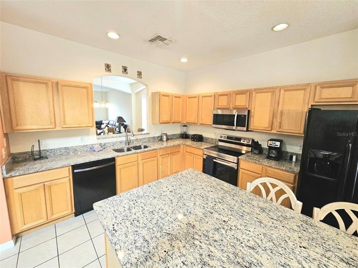 Image No.4-7 Bed House for sale