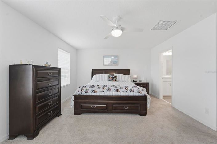 Image No.16-4 Bed Townhouse for sale