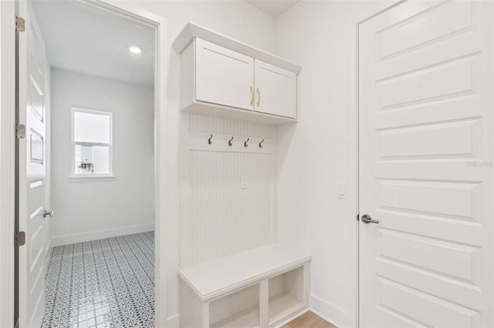 Image No.17-4 Bed House for sale