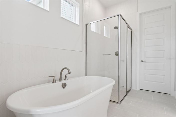 Image No.9-4 Bed House for sale