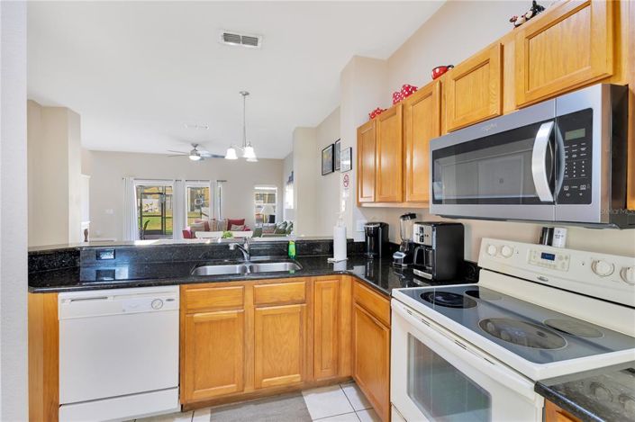 Image No.5-3 Bed Townhouse for sale