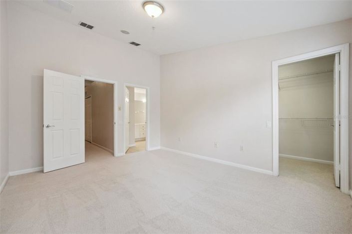 Image No.11-3 Bed Townhouse for sale