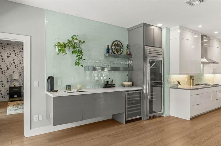 Image No.18-5 Bed House for sale