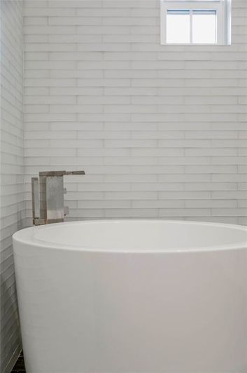 Image No.29-5 Bed House for sale