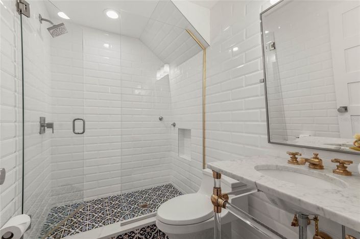 Image No.38-5 Bed House for sale