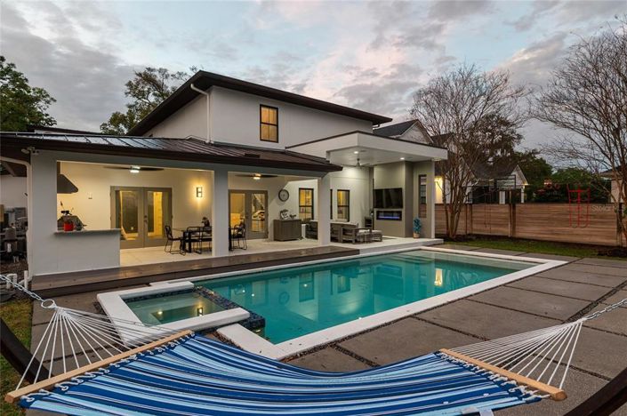 Image No.54-5 Bed House for sale