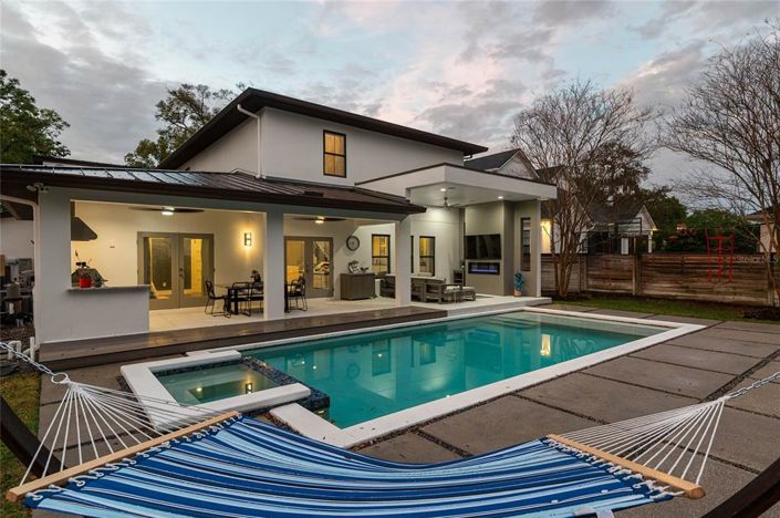 Image No.58-5 Bed House for sale