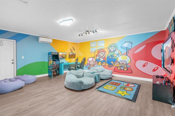 Image No.17-4 Bed House for sale