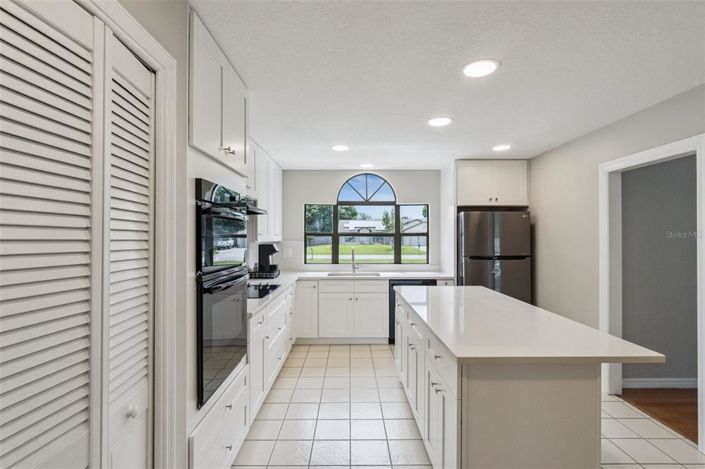 Image No.17-3 Bed House for sale