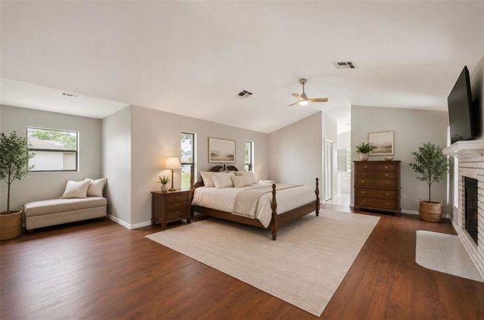 Image No.18-3 Bed House for sale