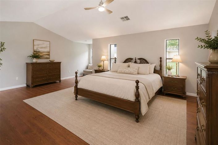 Image No.21-3 Bed House for sale