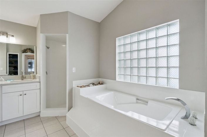 Image No.24-3 Bed House for sale