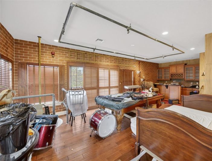 Image No.48-5 Bed House for sale
