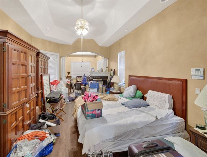 Image No.53-5 Bed House for sale