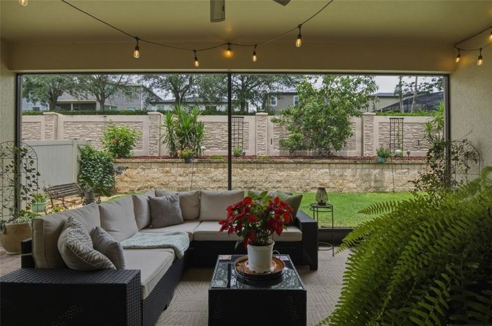 Image No.17-5 Bed House for sale