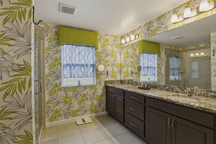 Image No.21-5 Bed House for sale