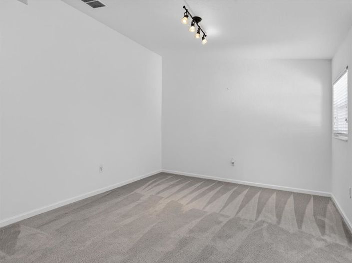 Image No.11-3 Bed Apartment for sale
