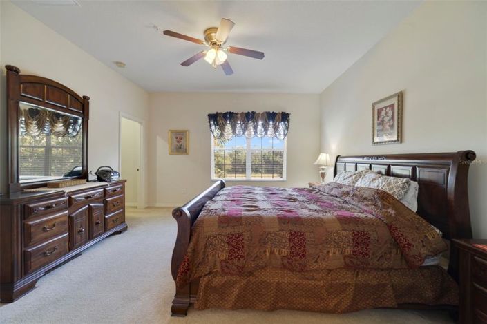 Image No.26-3 Bed Townhouse for sale