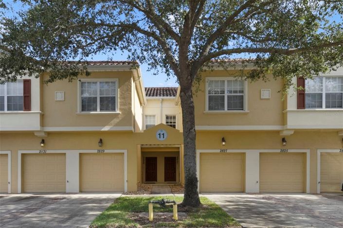 Image No.6-3 Bed Townhouse for sale