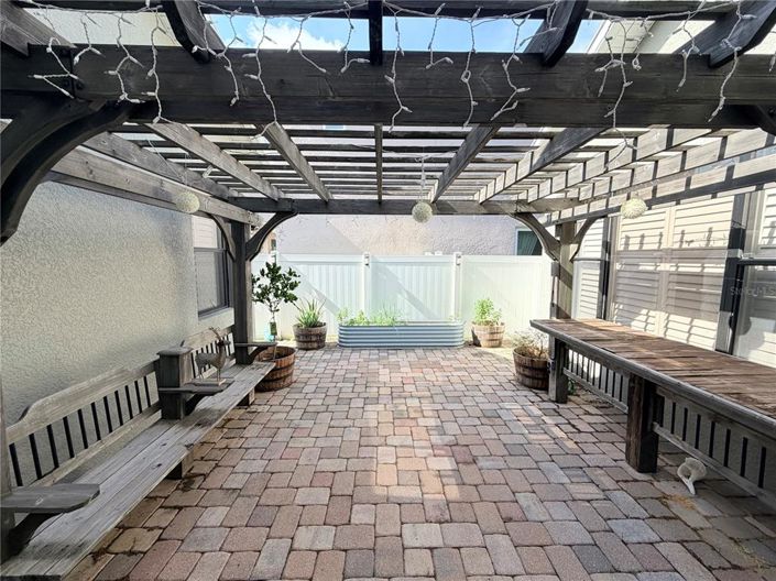 Image No.41-4 Bed House for sale