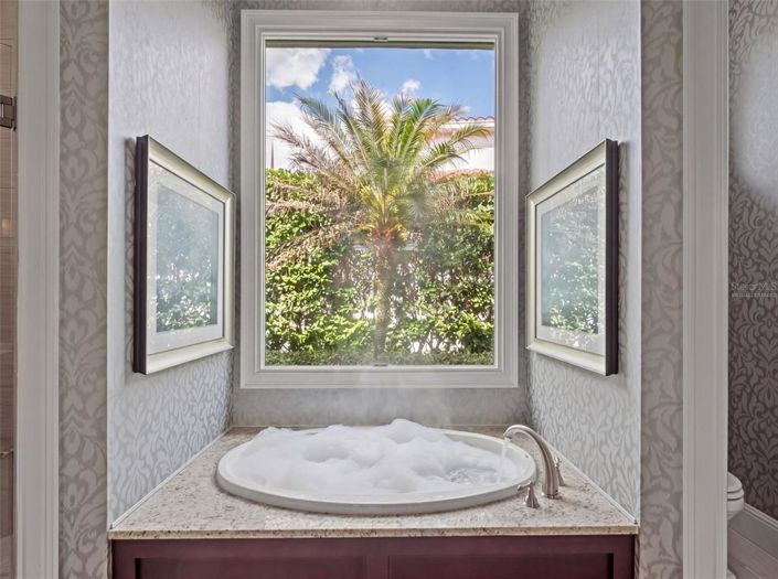 Image No.39-4 Bed House for sale
