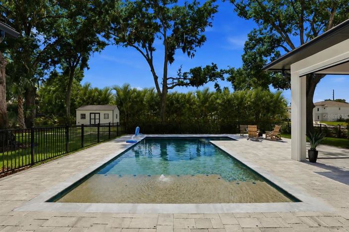 Image No.37-5 Bed House for sale