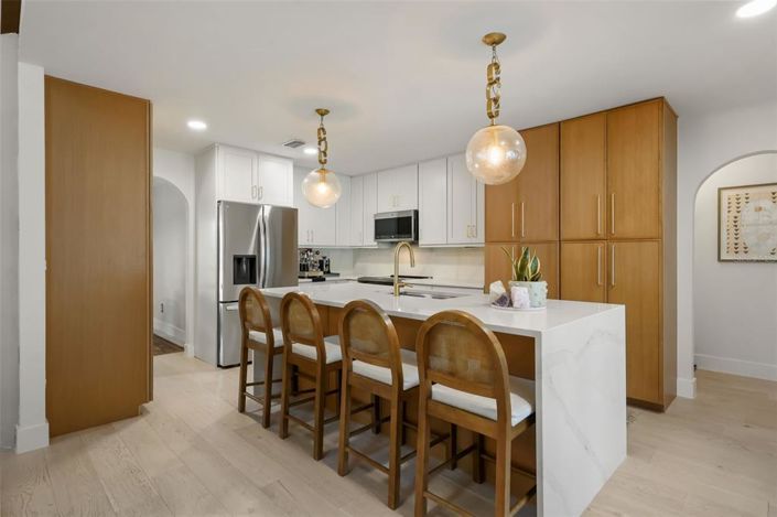 Image No.14-4 Bed House for sale