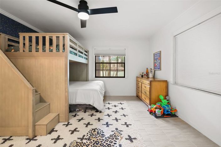 Image No.36-4 Bed House for sale