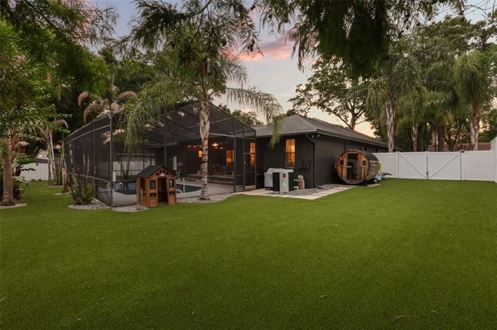 Image No.4-4 Bed House for sale
