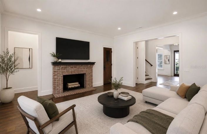 Image No.7-4 Bed House for sale