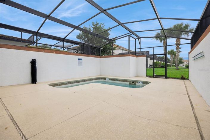 Image No.29-4 Bed Townhouse for sale