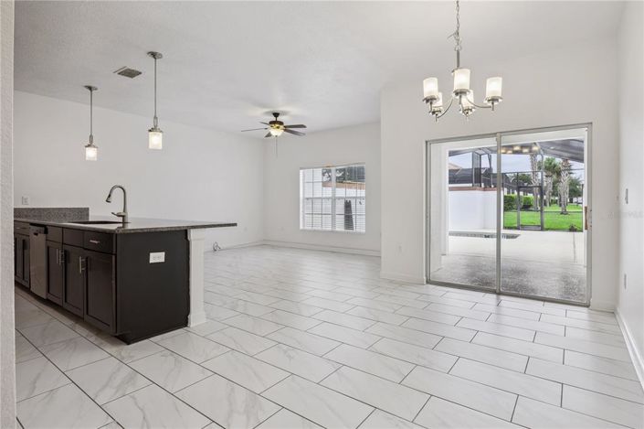 Image No.8-4 Bed Townhouse for sale