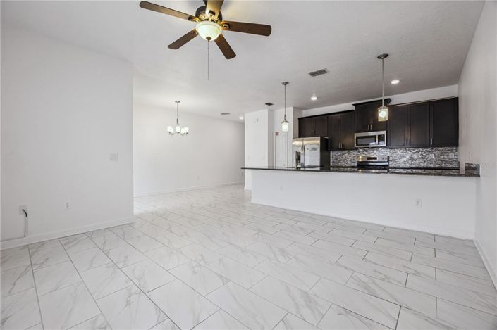 Image No.9-4 Bed Townhouse for sale