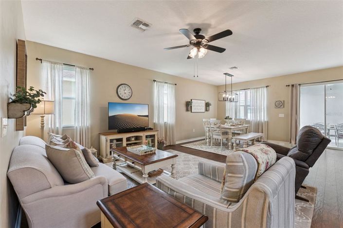 Image No.4-4 Bed House for sale