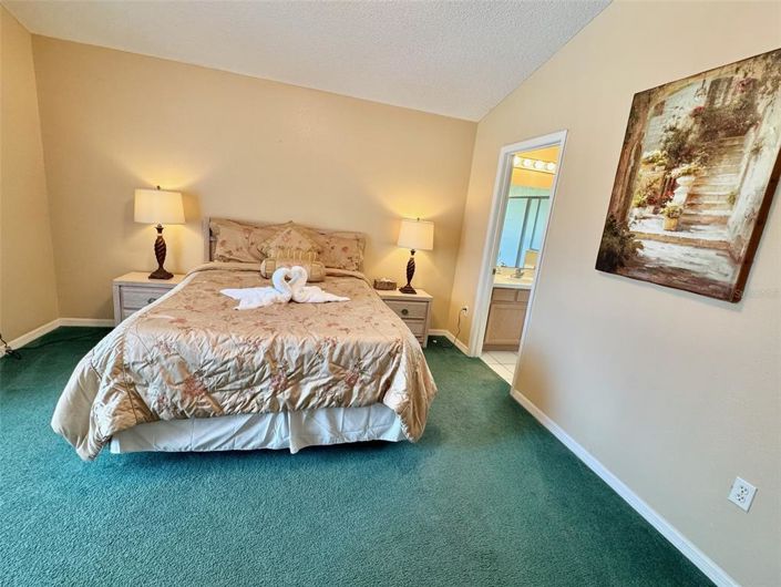 Image No.10-4 Bed House for sale
