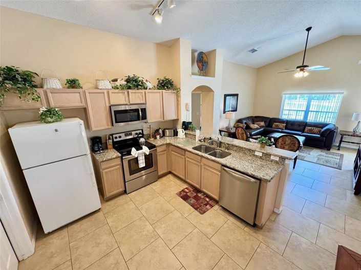 Image No.3-4 Bed House for sale