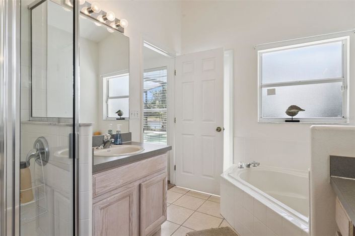 Image No.14-3 Bed House for sale