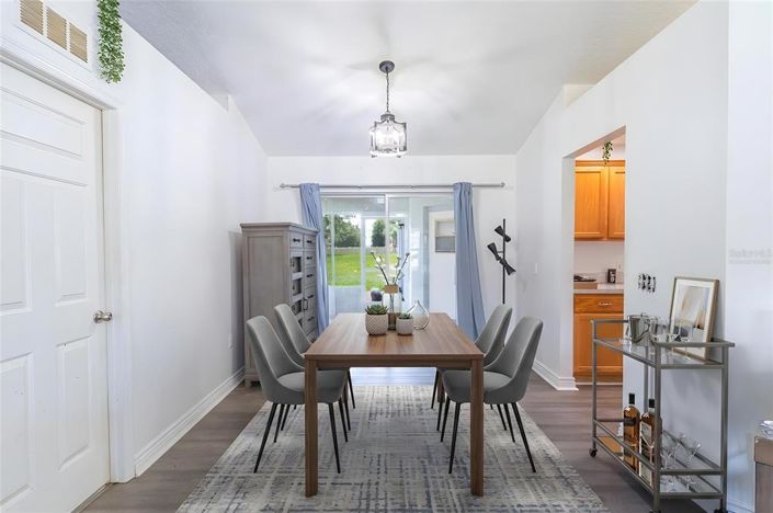 Image No.5-4 Bed House for sale