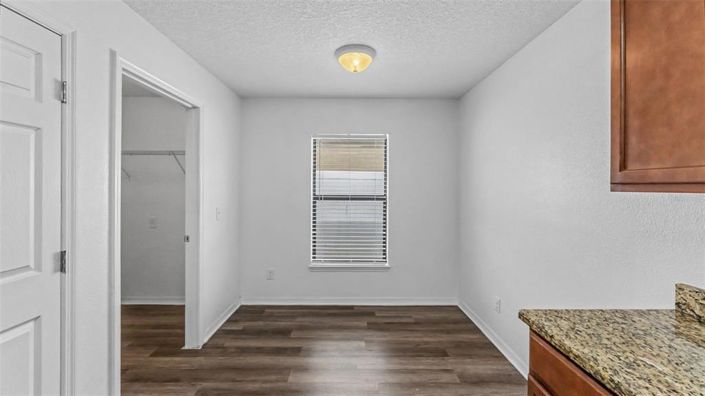 Image No.17-3 Bed House for sale