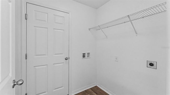 Image No.18-3 Bed House for sale